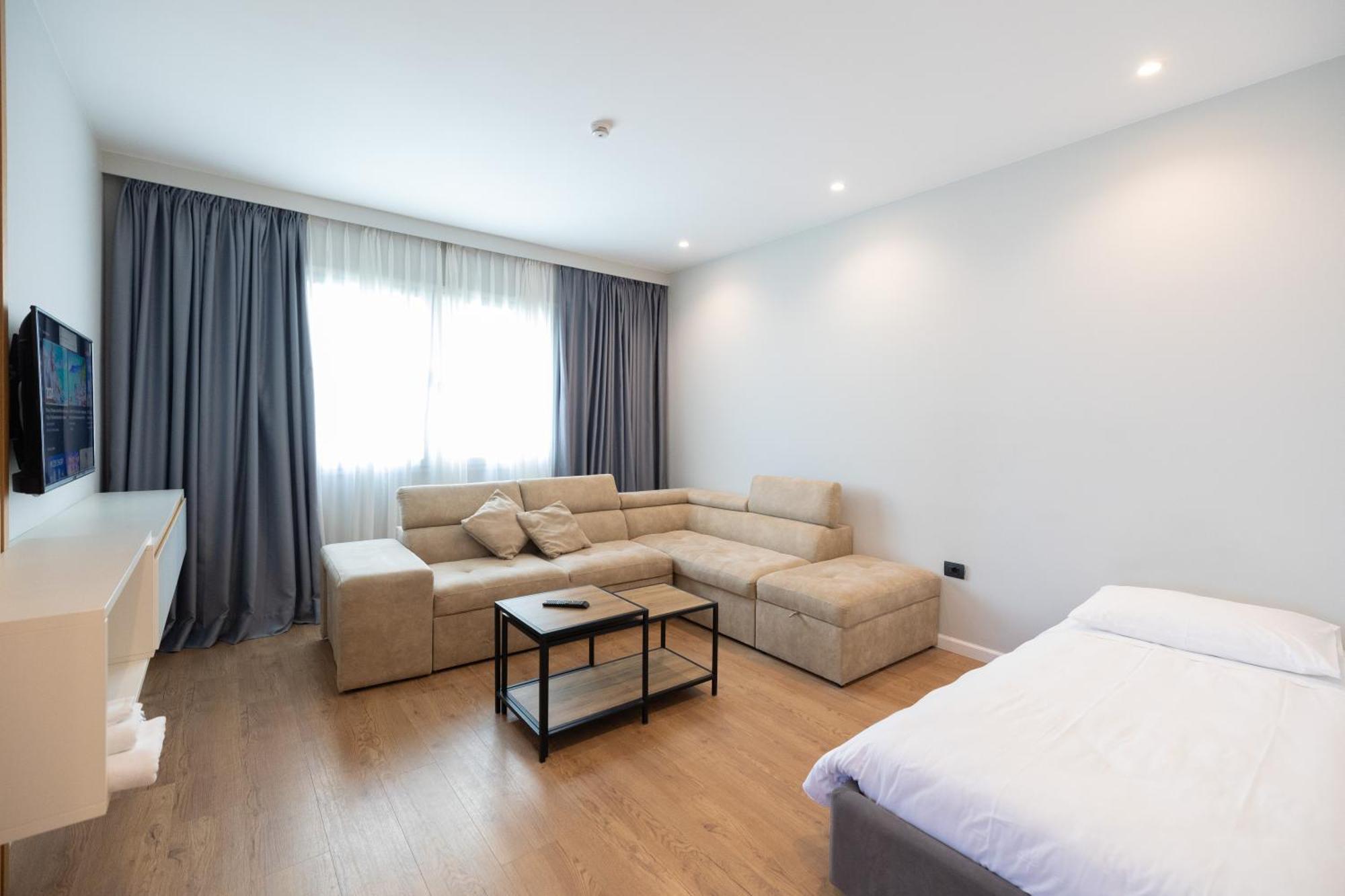 Duka Hotel Vlorë 외부 사진