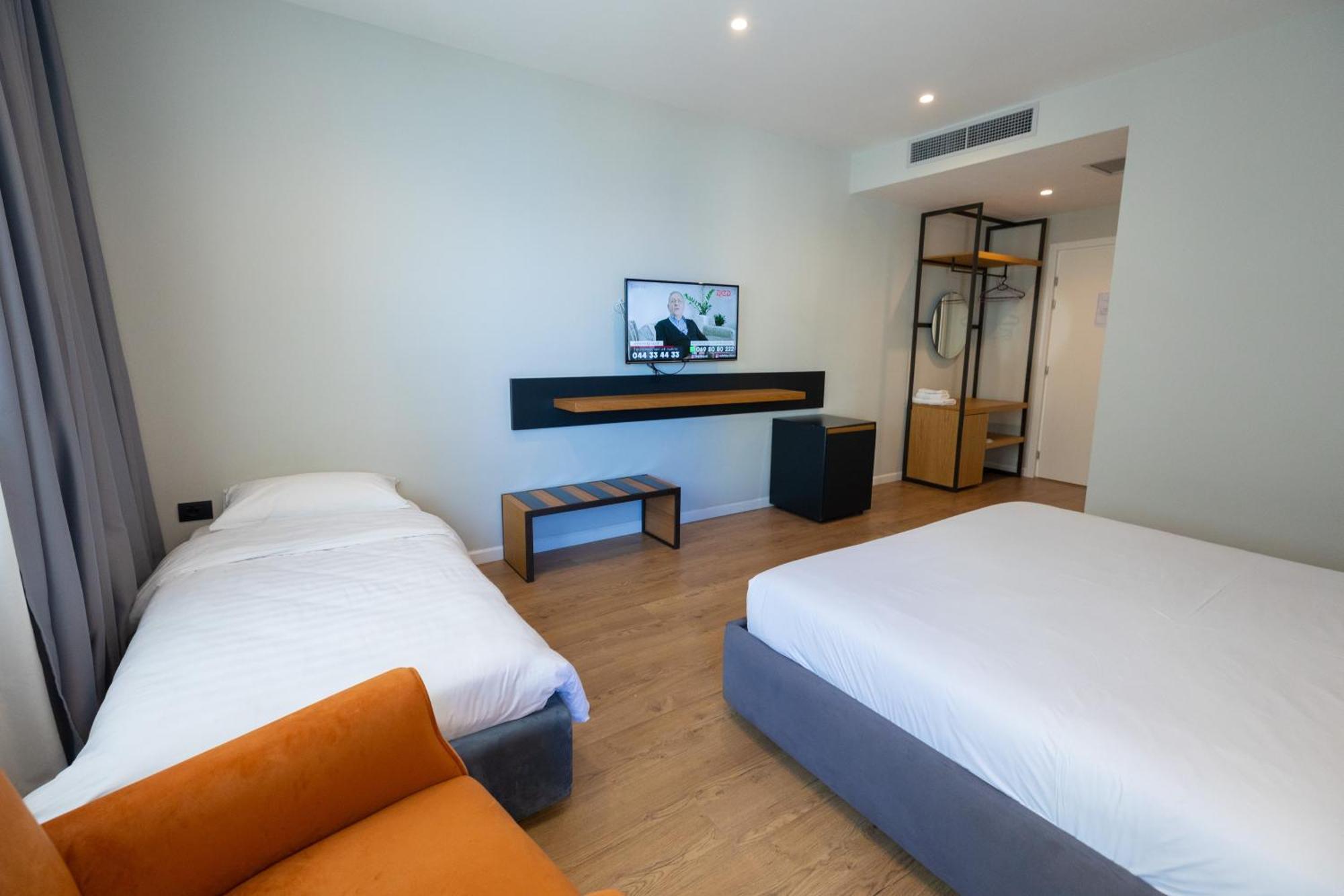 Duka Hotel Vlorë 외부 사진